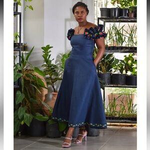 Fanm Mon Alanya On Or Off-the-Shoulder Embroidered Linen Midi Dress navy Blue XL